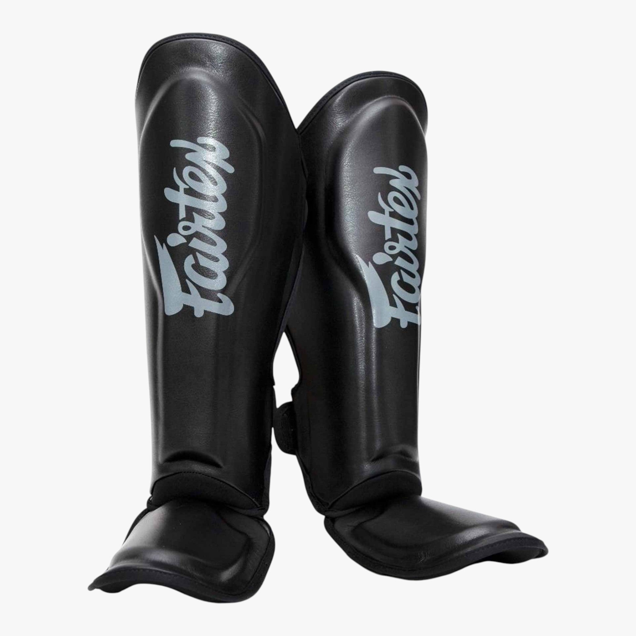 FAIRTEX X BOOSTER Schienbeinschoner in Schwarz