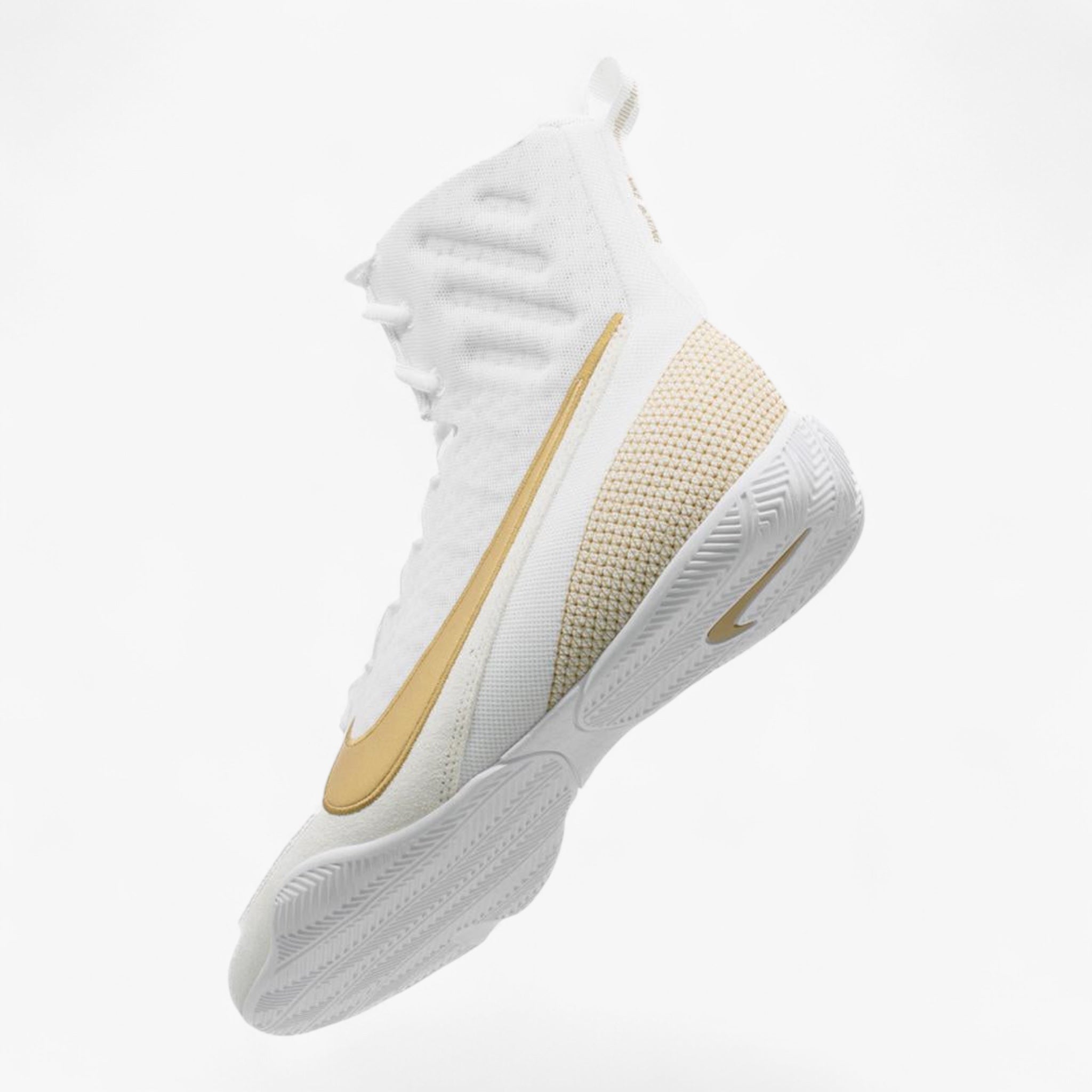 NIKE Boxschuhe, Machomai 3 in Weiß / Gold