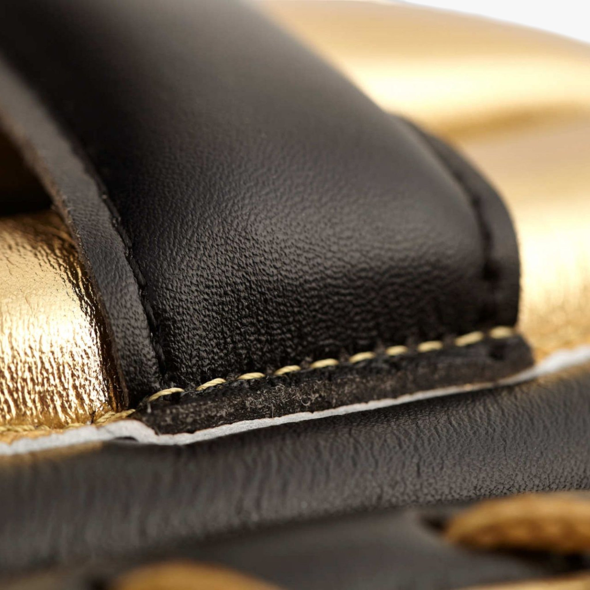 ADIDAS Kopfschutz, adiStar Pro in Schwarz / Gold