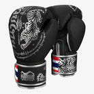 PHANTOM ATHLETICS Boxhandschuhe, Muay Thai Schwarz / Silber / 16 oz